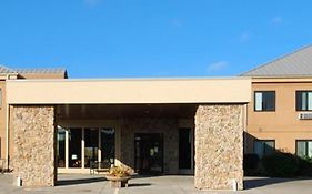Cobblestone Inn & Suites - Newton